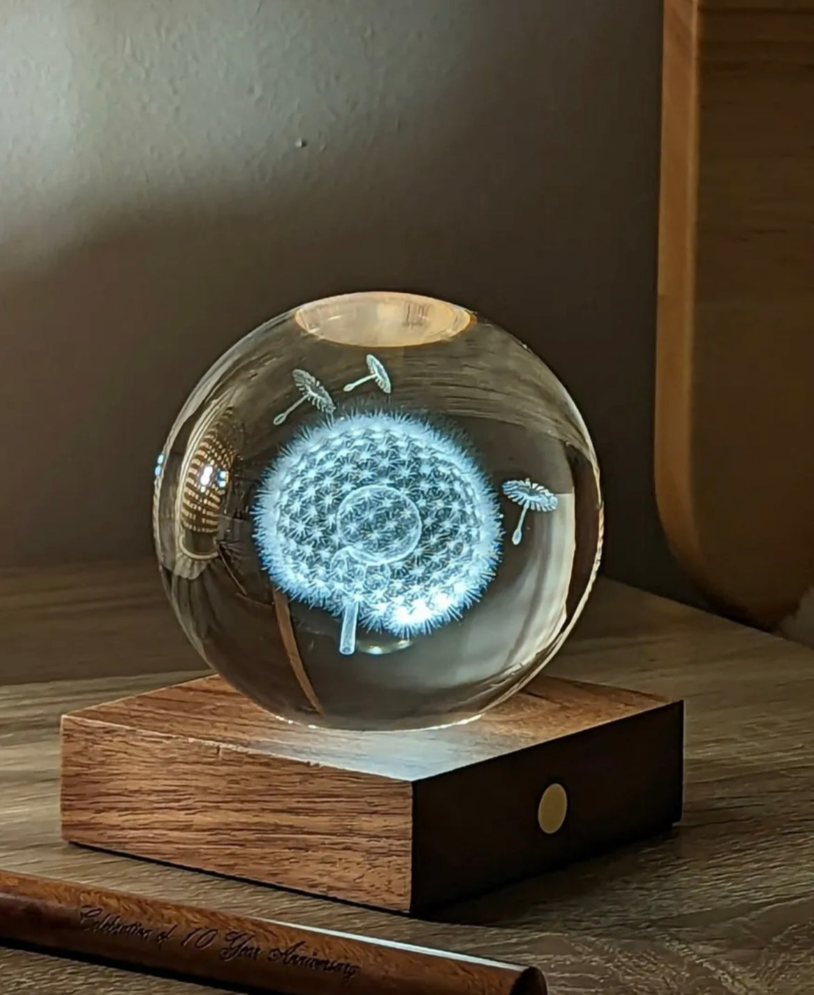 Gingko Amber Crystal Light – Golf Edition | Walnut Base LED Lamp