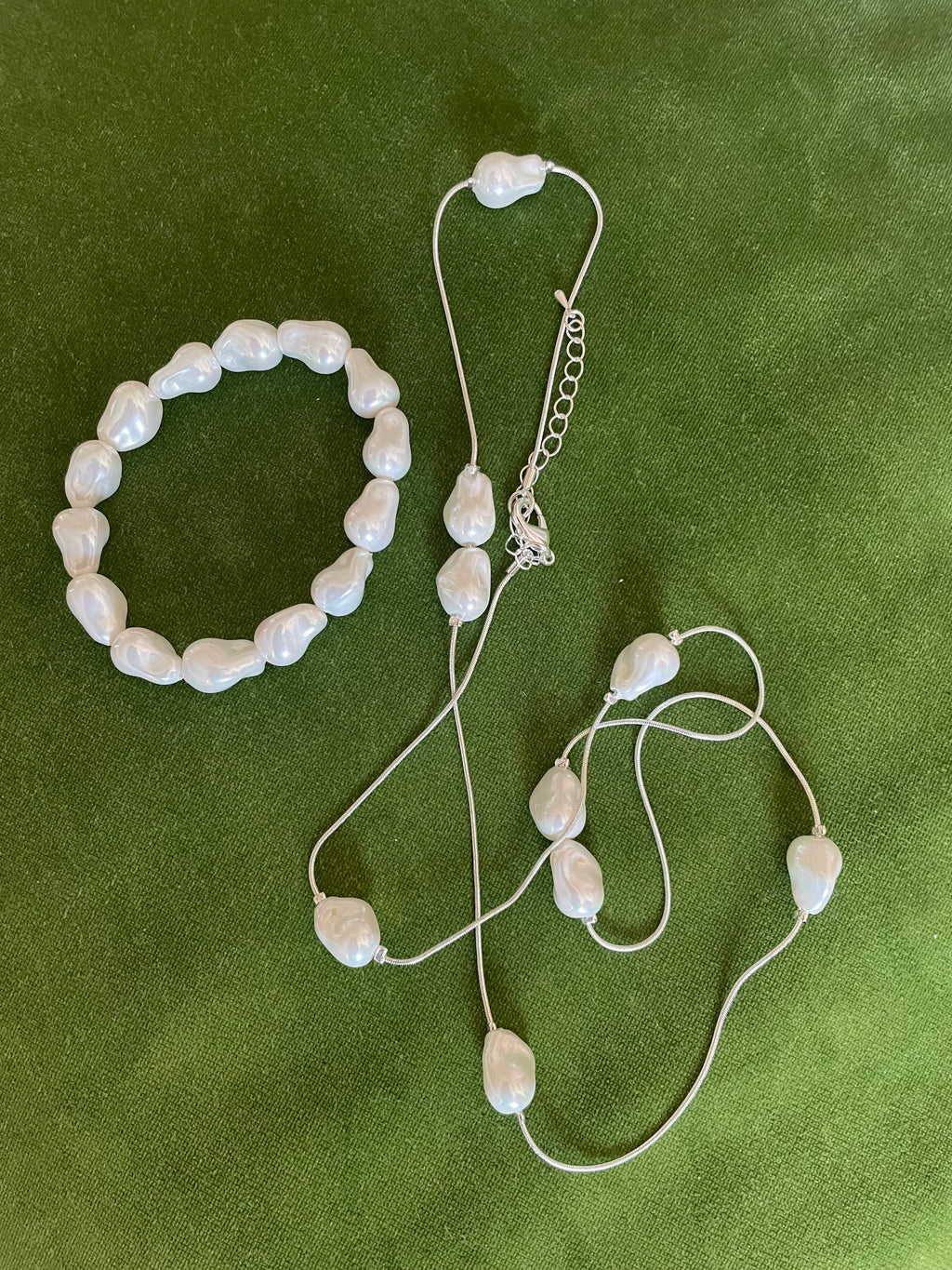 Jess &  Lou Classic Pearl Drop Necklace | Simple Timeless Jewellery | Sky & Leaf