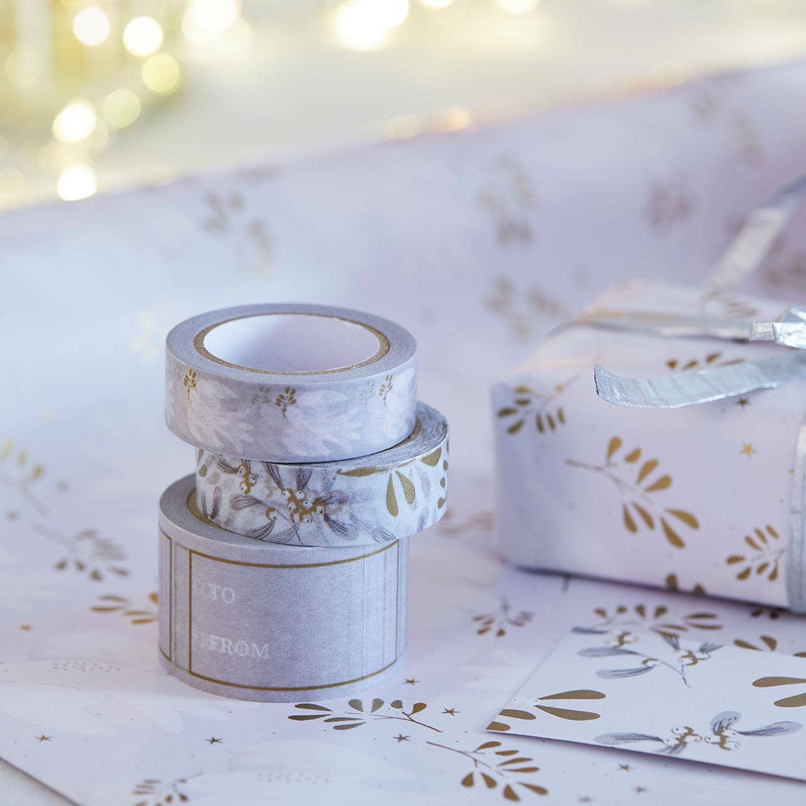 Mistletoe Recycled Christmas Wrapping Paper | 3m |