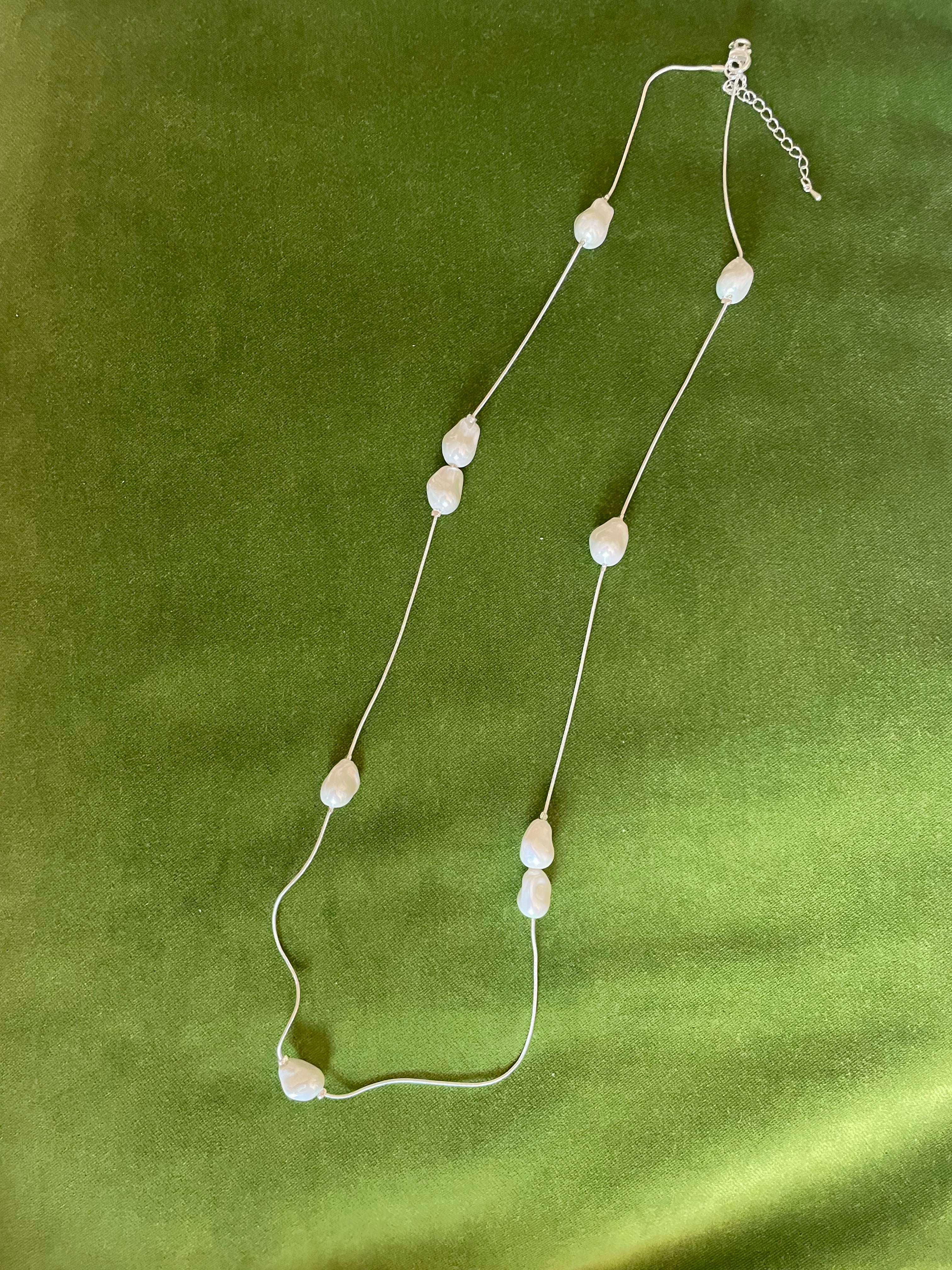 Jess &  Lou Classic Pearl Drop Necklace | Simple Timeless Jewellery | Sky & Leaf
