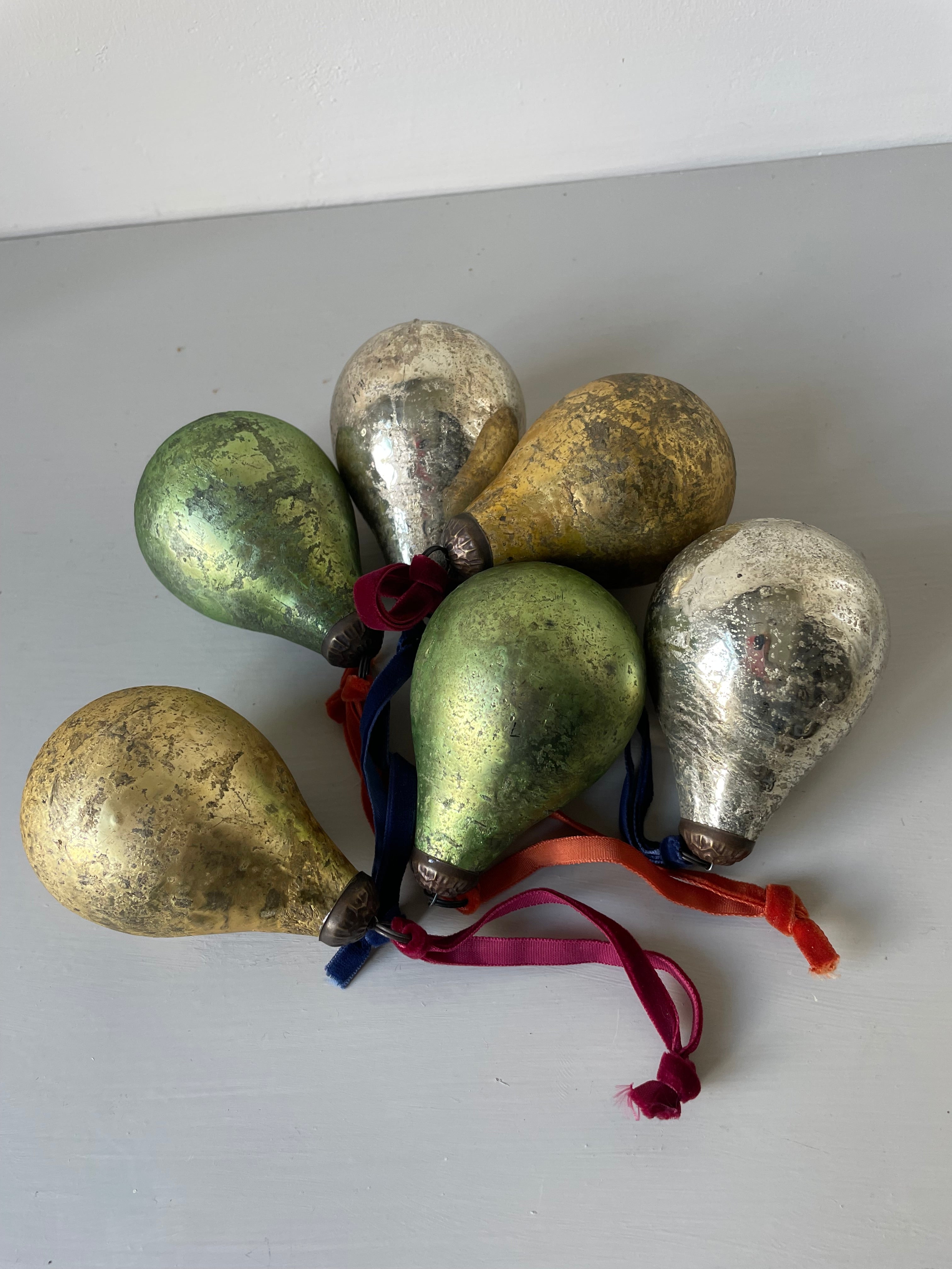 GLASS PEAR DECORATION ANTIQUE