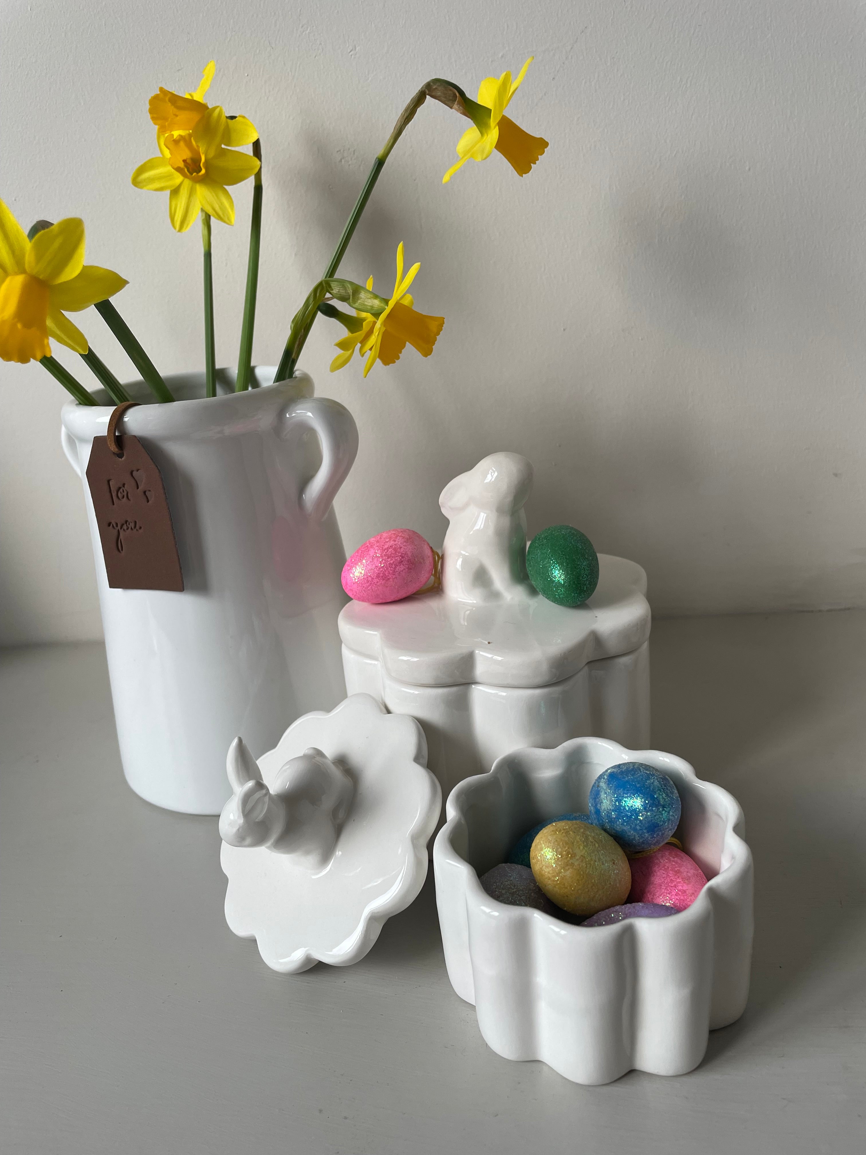 White Rabbit Storage jar, 9.5cm