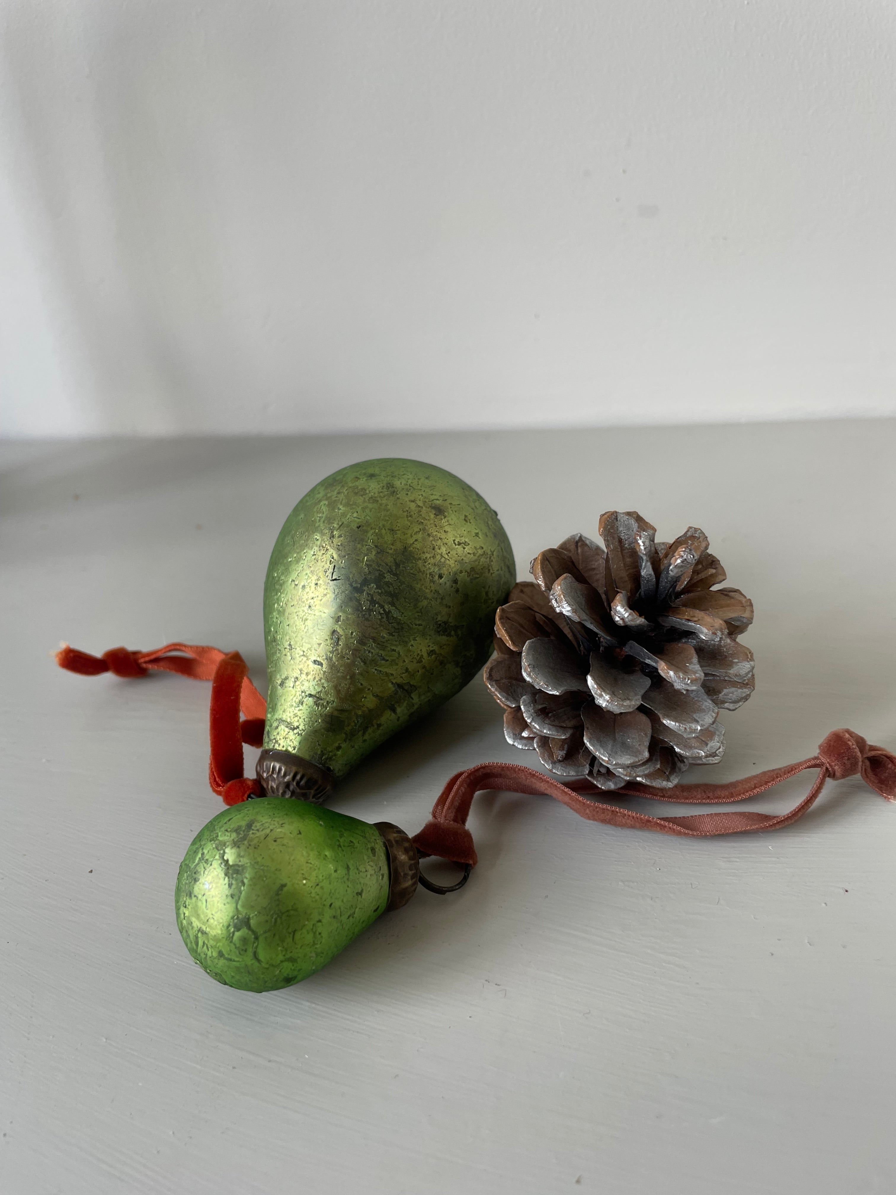 GLASS PEAR DECORATION ANTIQUE